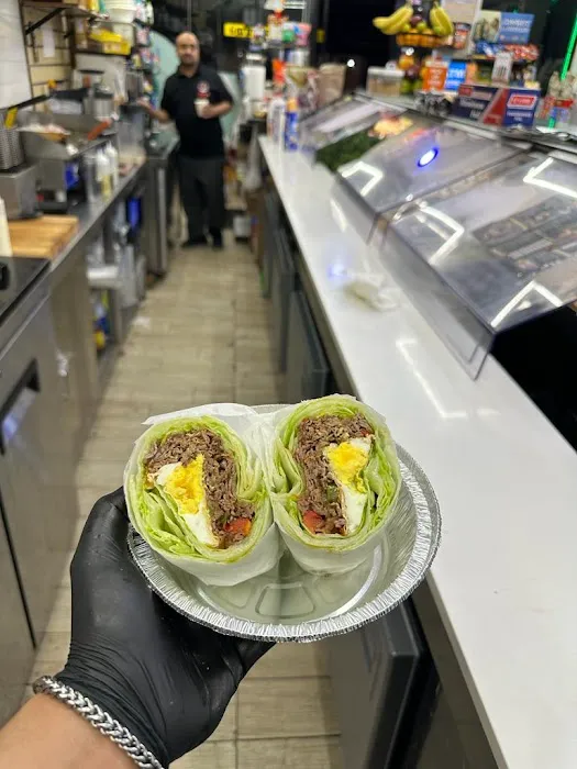 Forest Avenue Deli & Grocery Picture 4