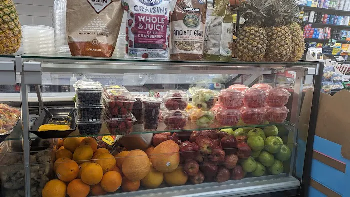 Forest Avenue Deli & Grocery Picture 8