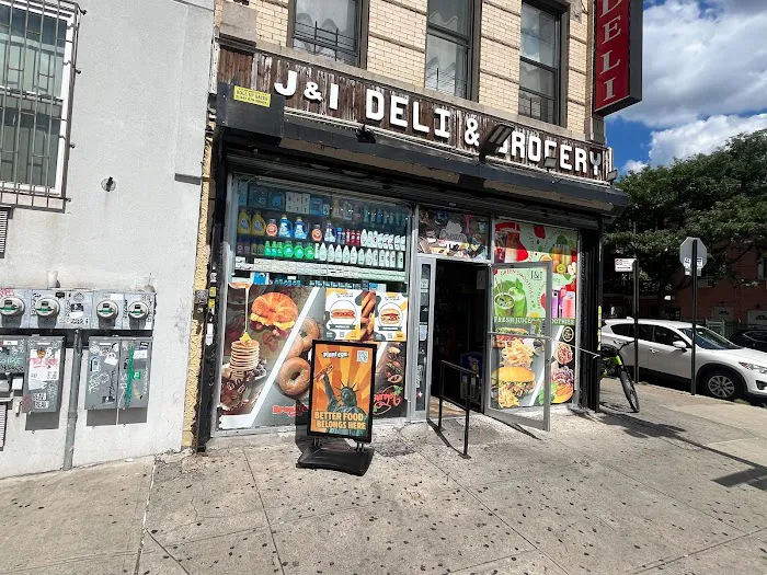 Plantega (J & I Deli & Grocery) Picture 2