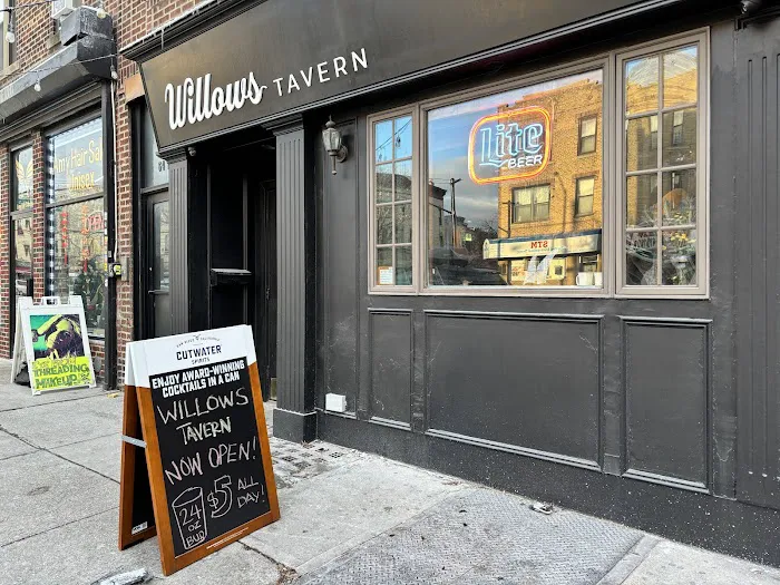 Willows Tavern Picture 9