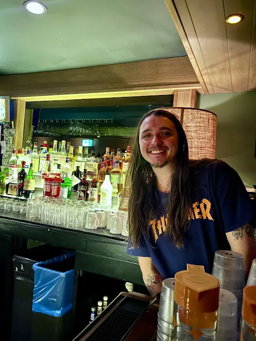 Willows Tavern Picture 2