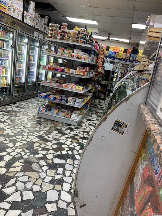 Fresh Pond Express Deli Picture 3