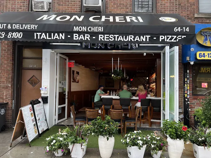 Mon Cheri bar restaurant pizzeria Picture 10
