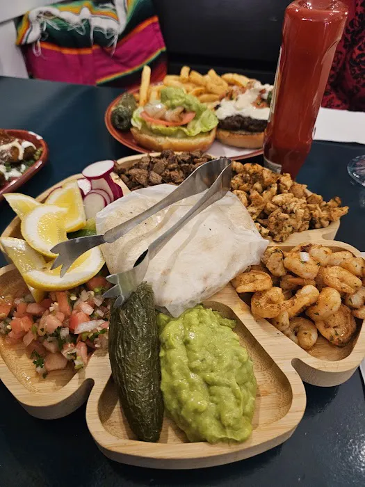 Otra Casita Mexicana Picture 1