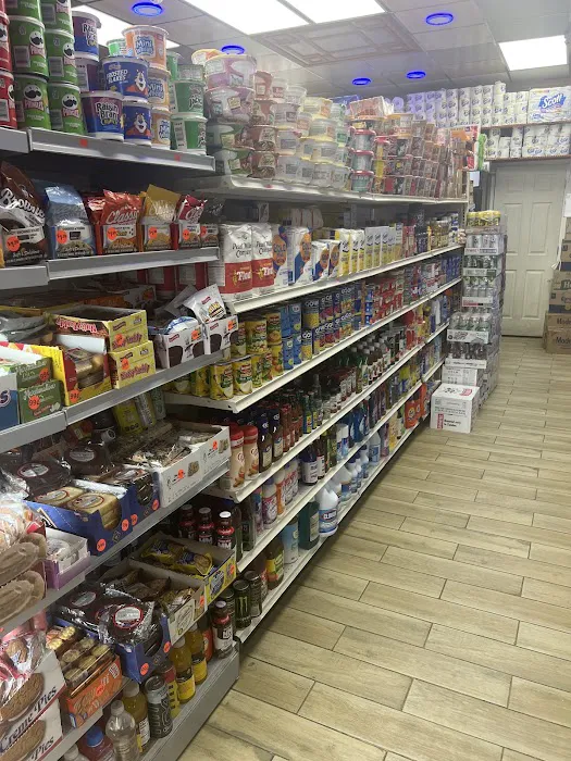Fresh Deli and Grocery Picture 10