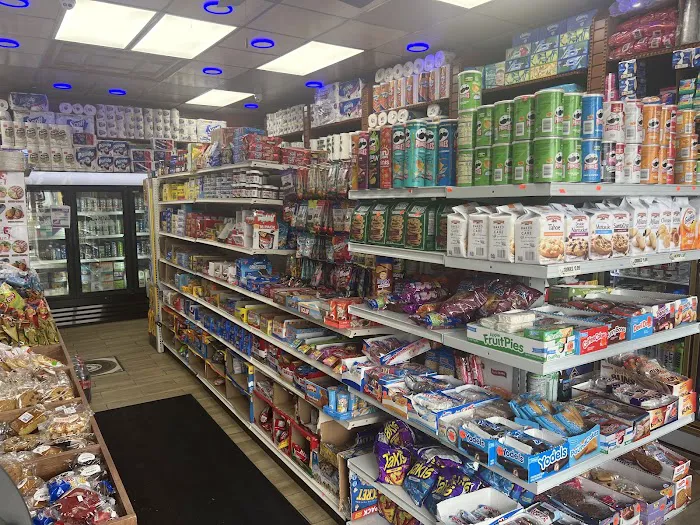 Fresh Deli and Grocery Picture 5