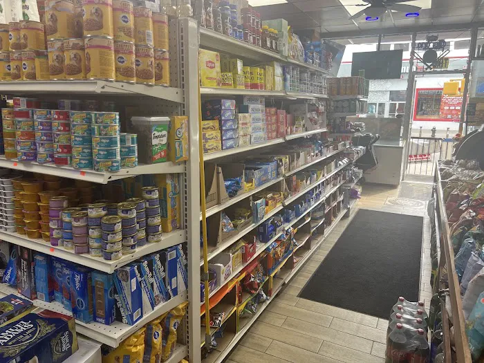Fresh Deli and Grocery Picture 9