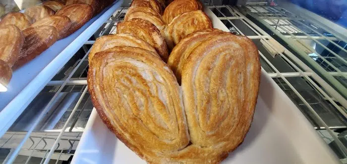 Rosas Bakery & Restaurant Picture 4