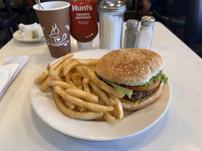 Tasty's Diner Picture 8