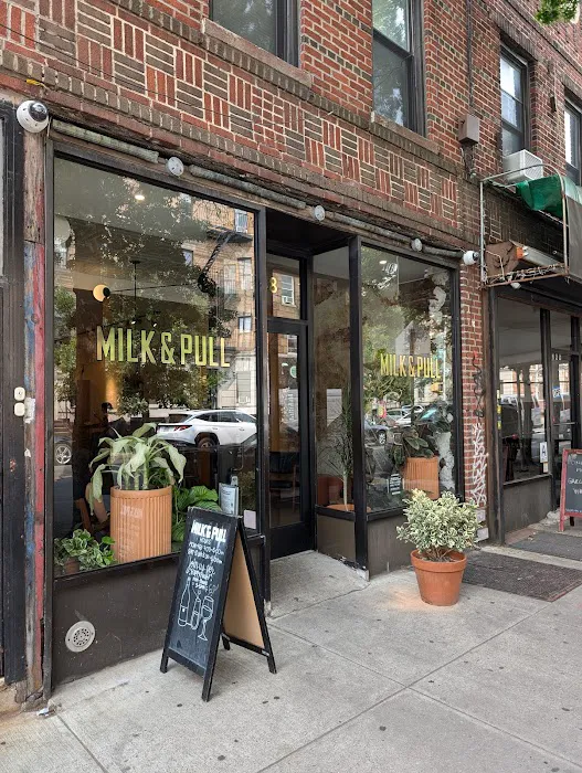 Milk & Pull Bed Stuy Picture 6