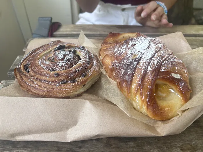 La Bicyclette Bakery Picture 3