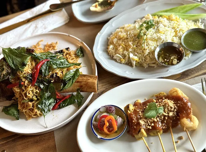 Glin Thai Bistro Picture 4
