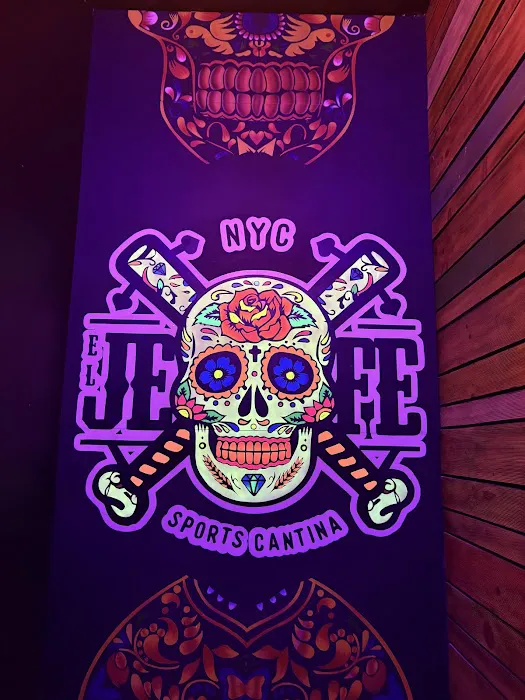 El Jefe Sports Cantina Picture 9