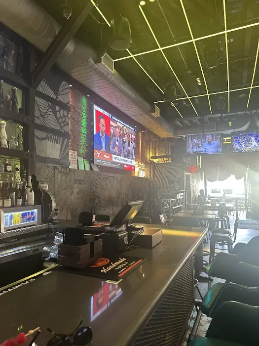 El Jefe Sports Cantina Picture 1