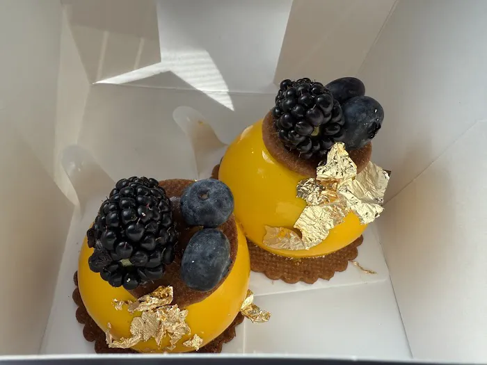 Happy Cake Bistro Picture 9