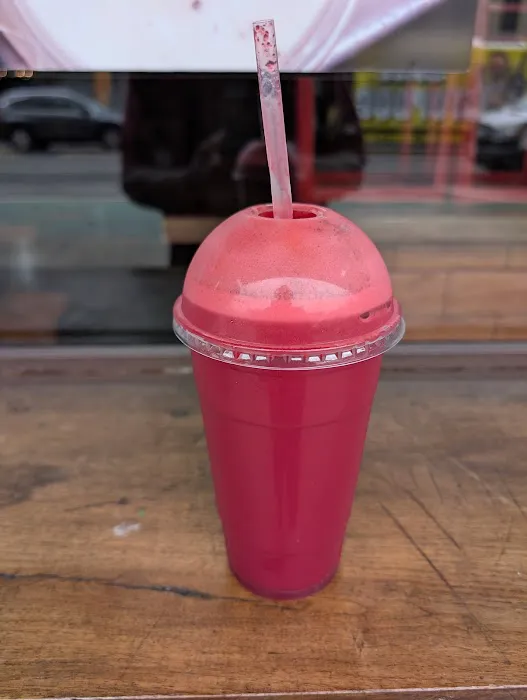 DisFruta Juice Bar Dyckman Picture 4
