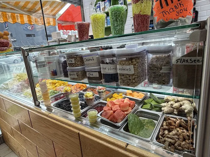 DisFruta Juice Bar Dyckman Picture 9