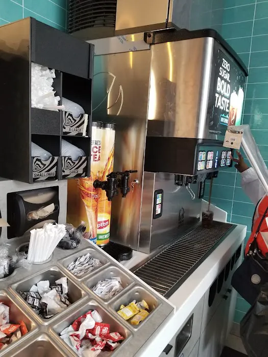 Taco Bell Cantina Picture 10