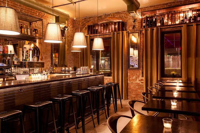 Charlies Bar & Kitchen Picture 5
