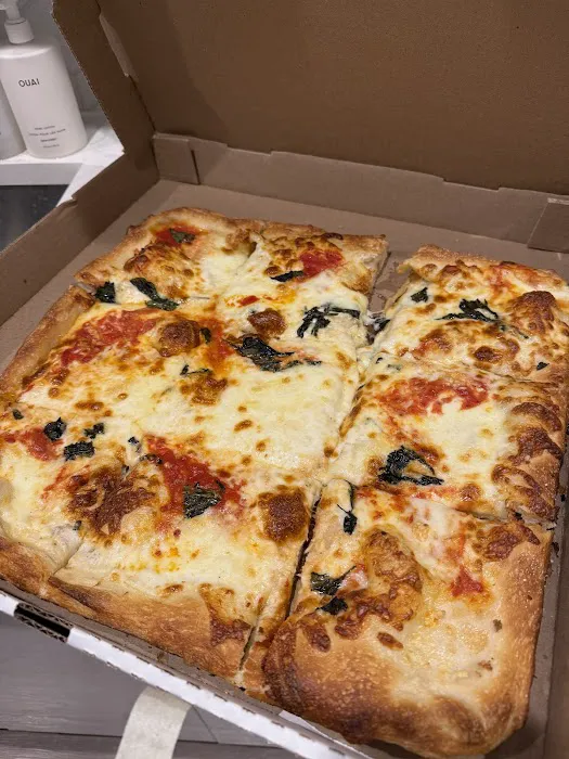 Bronx Slice Picture 3