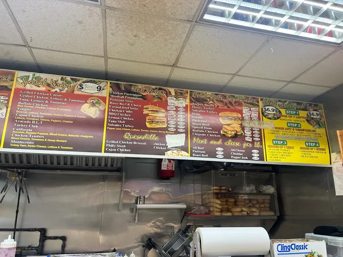 Tinton gourmet deli Picture 1