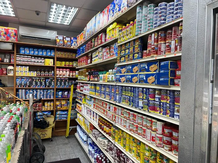 Tinton gourmet deli Picture 10