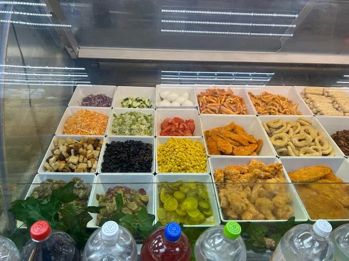 Tinton gourmet deli Picture 7