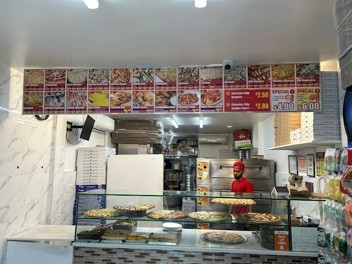 Jackson Pizza Picture 8
