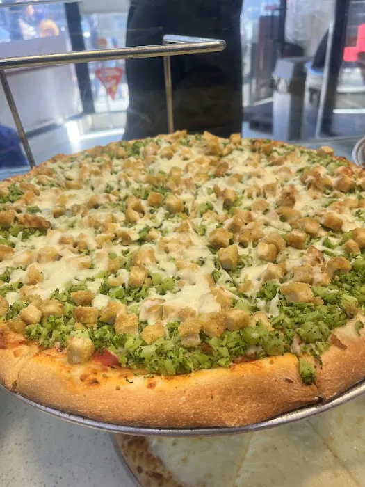 Jackson Pizza Picture 9