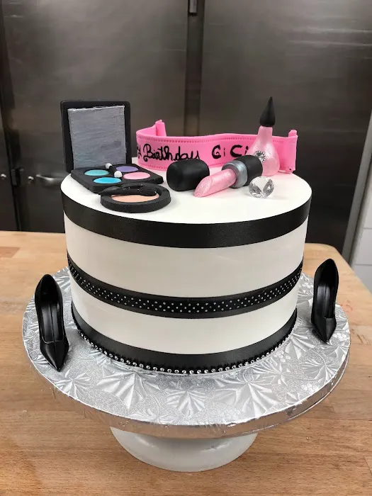 Amor Bakery Picture 1