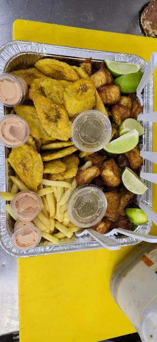 D'Mia Deli Picture 5