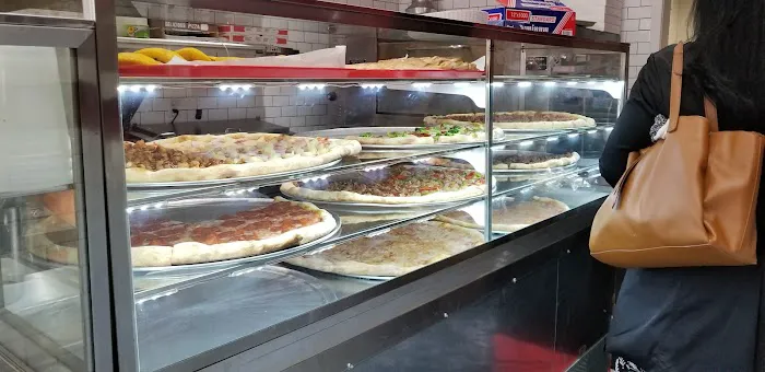 Brianna's Pizzeria & Spanish Food Picture 9