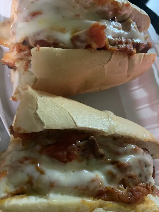 Giovani's Big Pizza Picture 2