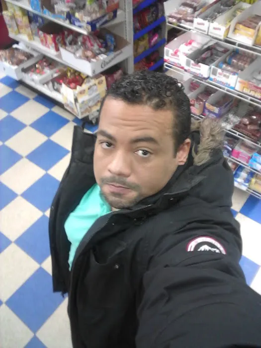 Los Hermanitos Deli & Grocery Picture 1