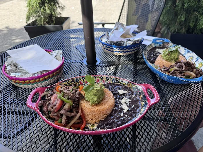 Taqueria el Tanque Picture 4