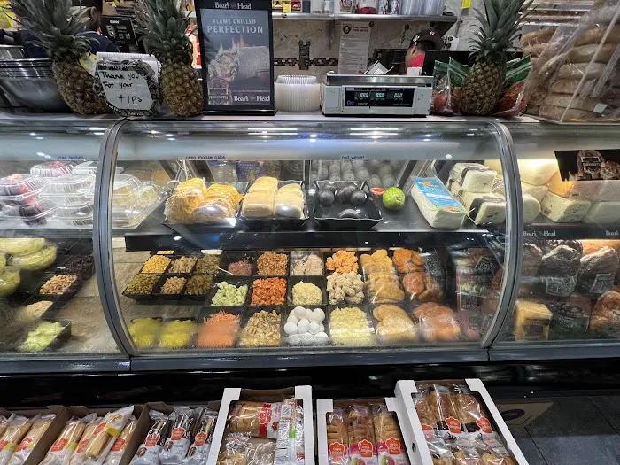 Shopland Deli & Grill Picture 5
