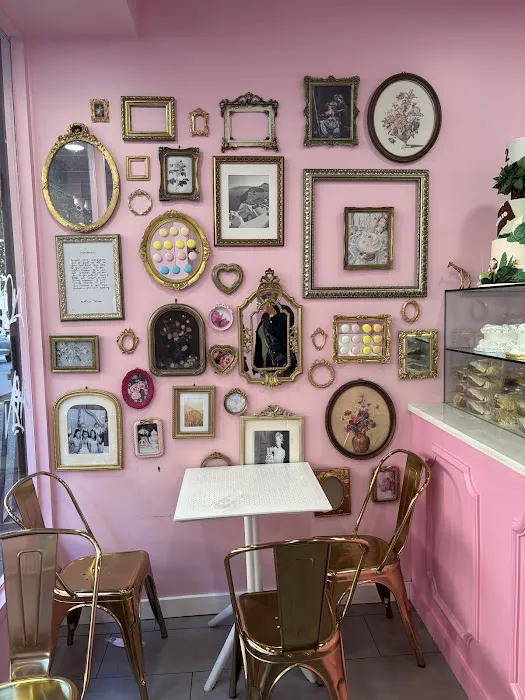 HAPPY CAKE BAKERY Picture 8