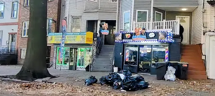 Johnny's Caribbean Bakery & Resturant Picture 7