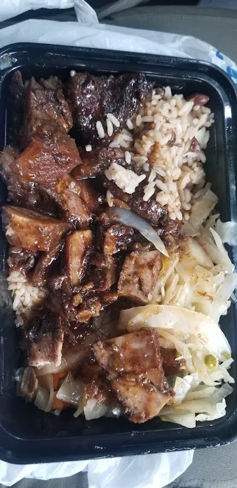Johnny's Caribbean Bakery & Resturant Picture 6