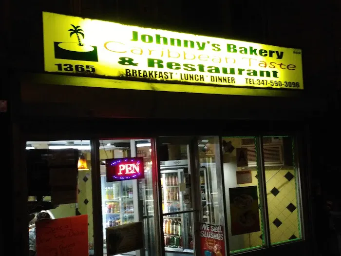 Johnny's Caribbean Bakery & Resturant Picture 8