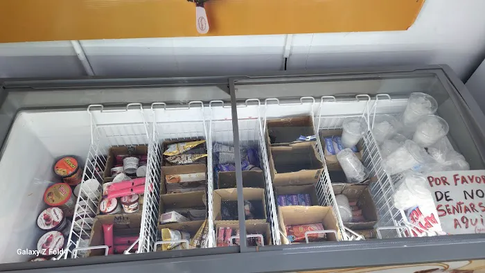 ZAID DELI GROCERY Picture 5