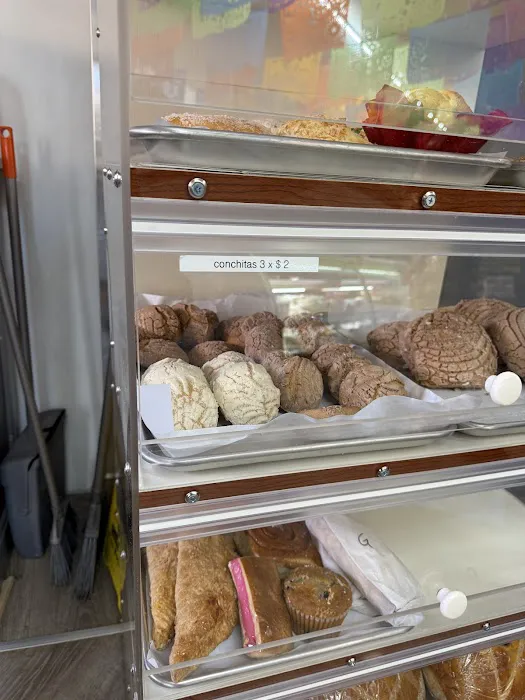 El Carnalito Barragan Deli Picture 2