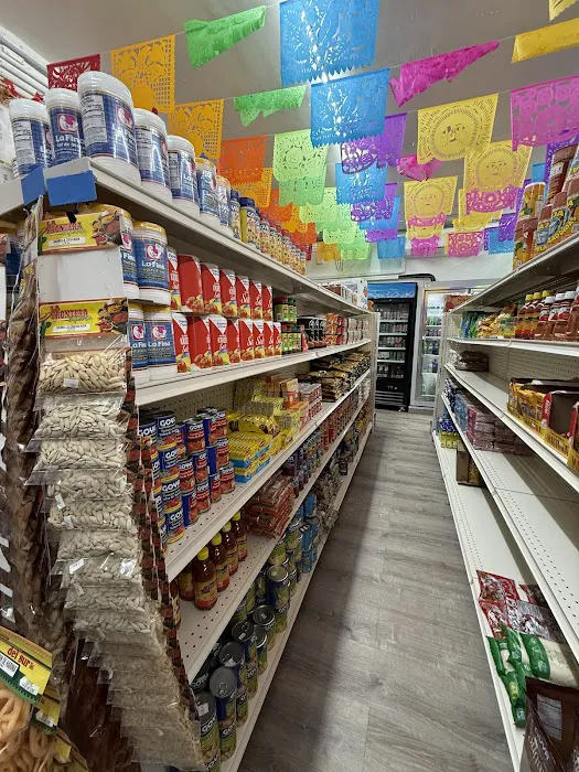 El Carnalito Barragan Deli Picture 8