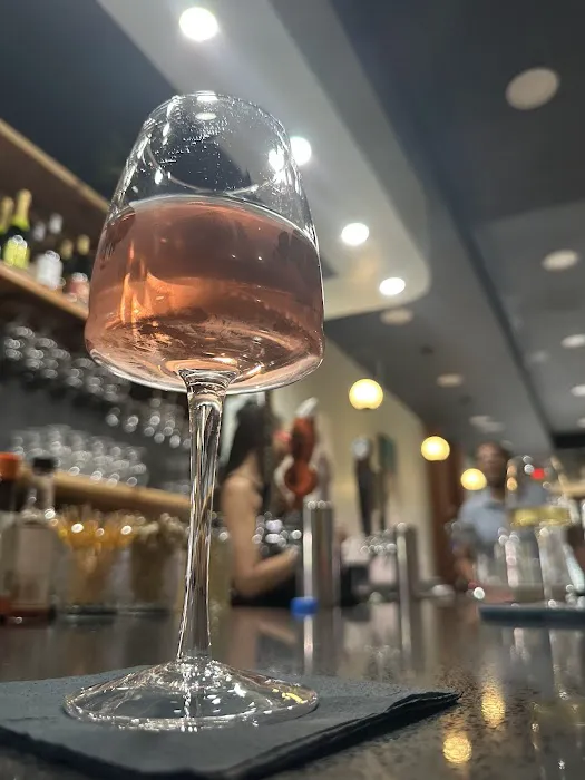 Z'z Wine and Beer Bar Picture 4