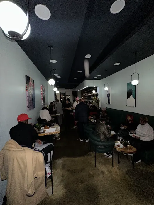 Z'z Wine and Beer Bar Picture 8