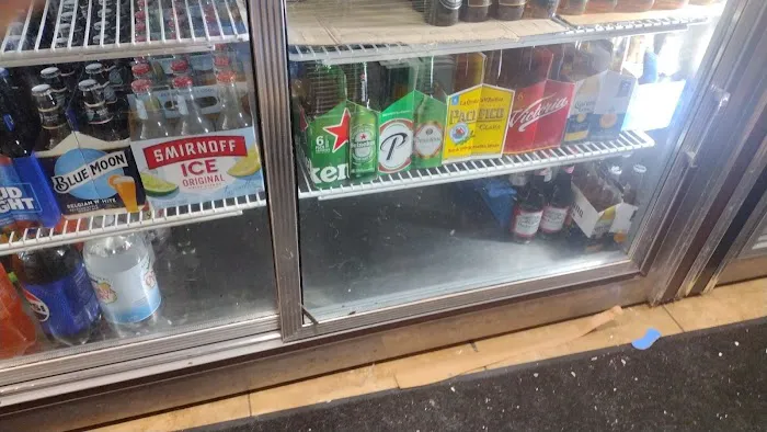 Fantastic Deli & Grocery Picture 1