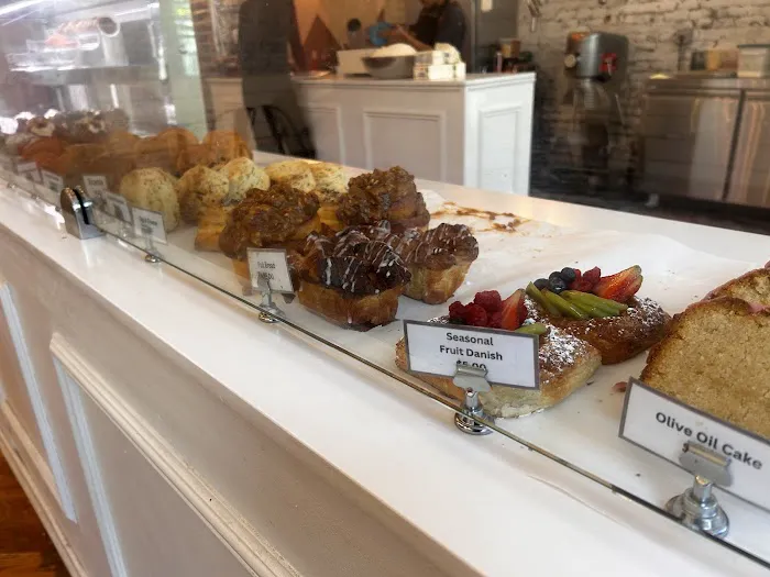 Je T’aime Patisserie Picture 5