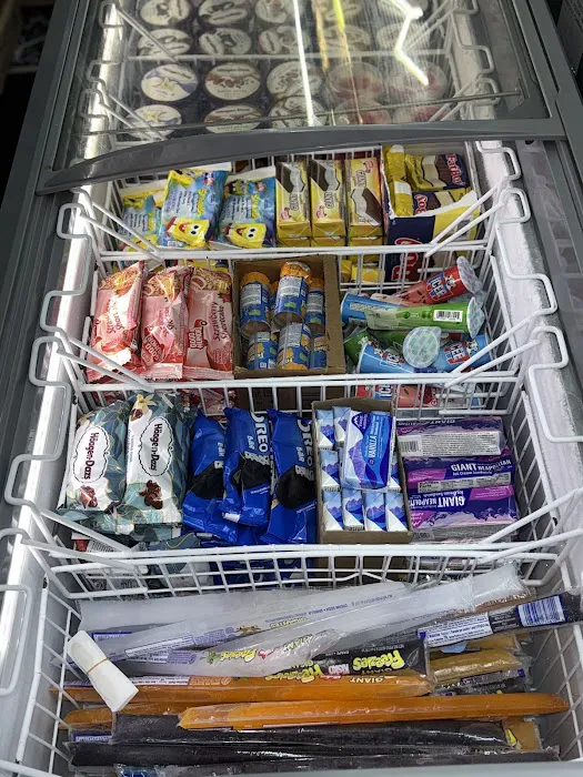 JM Deli Grocery Picture 4
