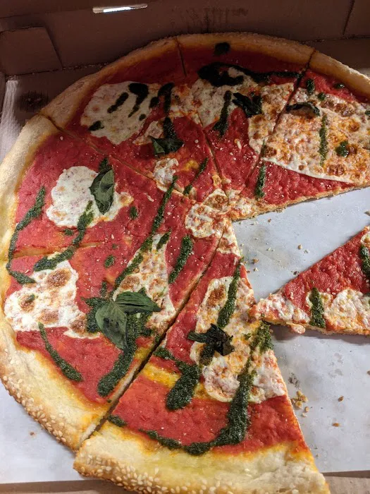 Daddy Greens Pizza Picture 3