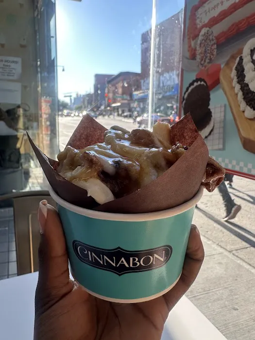 Cinnabon Picture 3